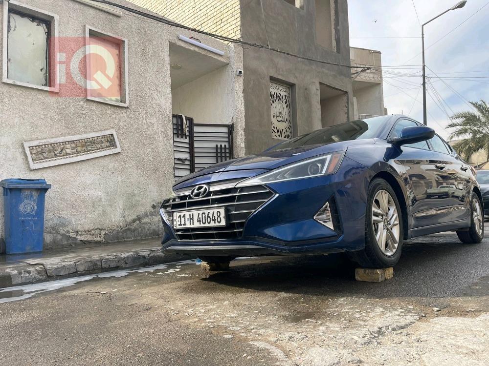 هیوندای ئەلەنترا